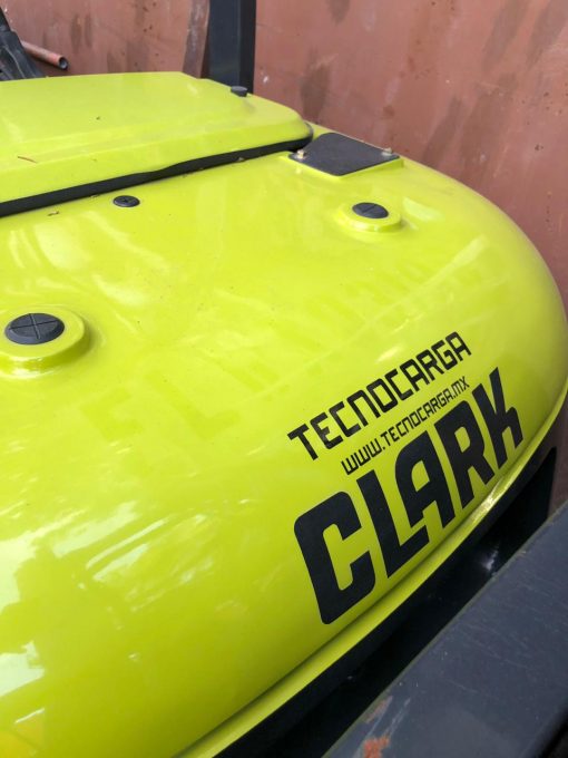 En venta montacargas Clark C50S de 11000 libras