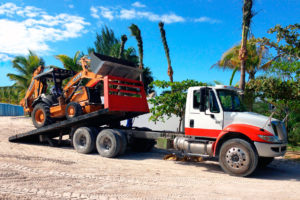 Tecnocarga: Renta de camión con rampa.